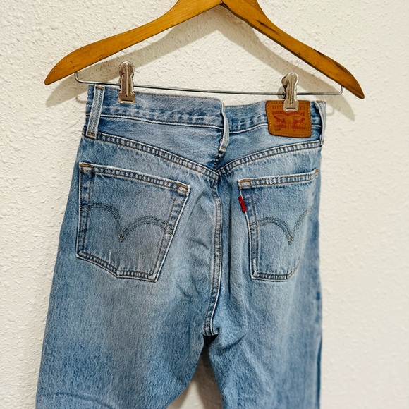 Levi’s 501 premium button fly denim jeans distressed 26x28 - Picture 6 of 7